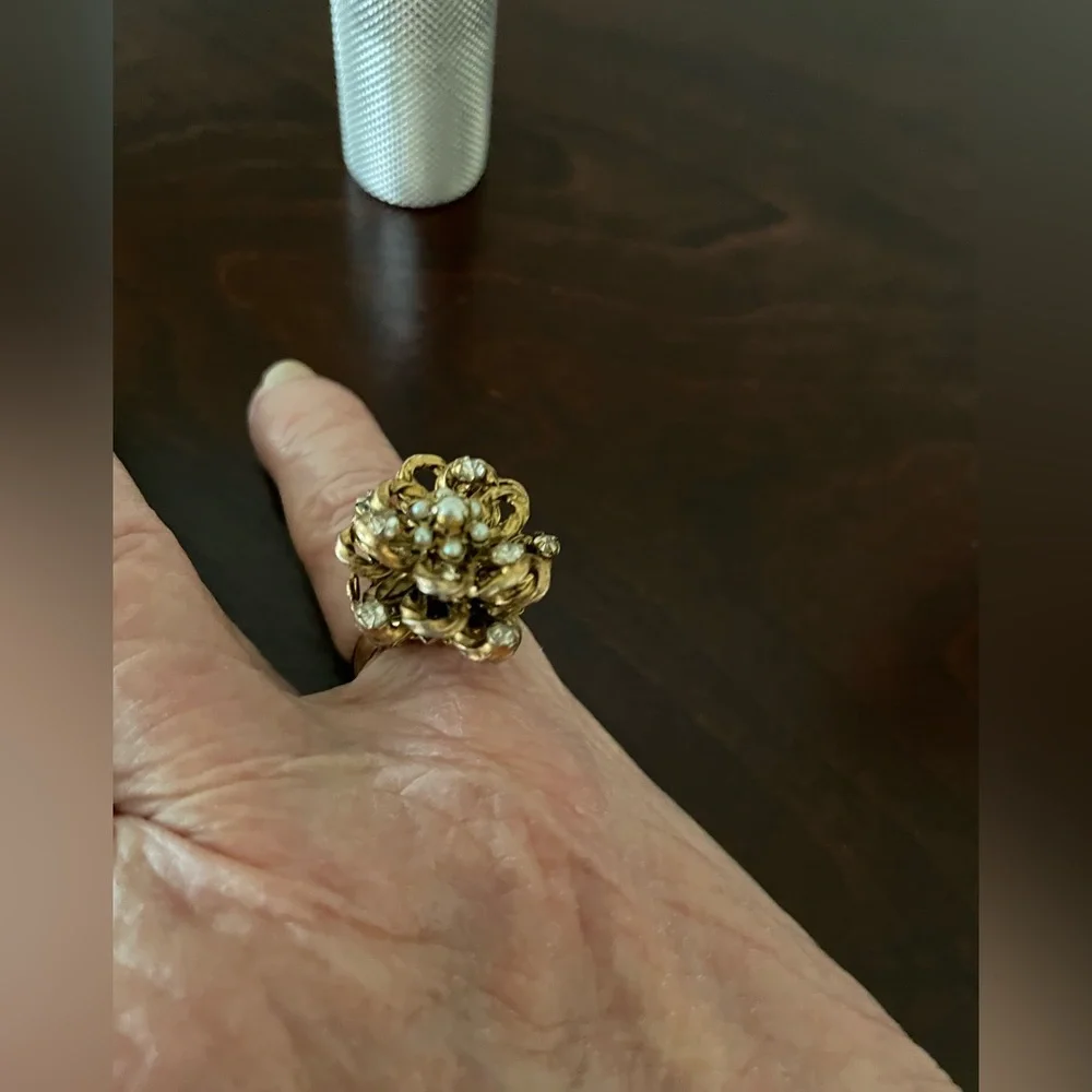 Vintage Gold Floral Ring with Pearl Details